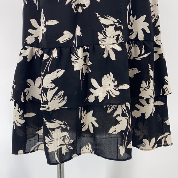 Allison Joy Women's Sleeveless Black & White Floral Halter Top Blouse Size XL - Picture 4 of 14